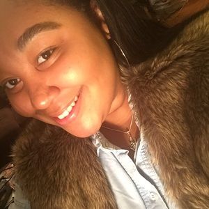 Meet your Posher, Maia